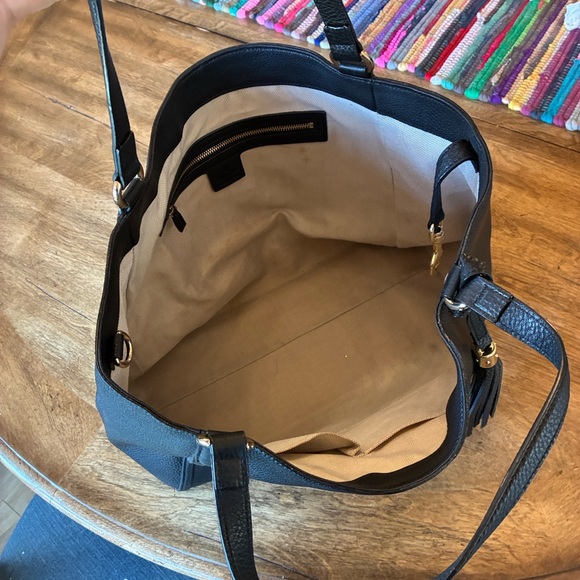 Black Leather Tote Bag - Picture 3 of 11